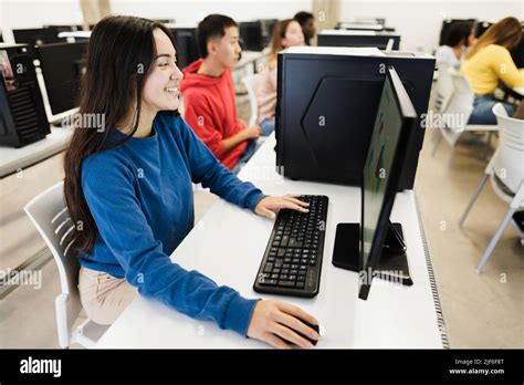 Business Computer Class 的图像结果