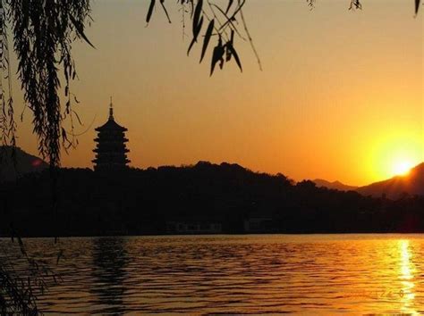 杭州旅行社排名十佳，杭州比较好的旅行社，找杭州评价好的纯玩地接可靠导游 - 知乎