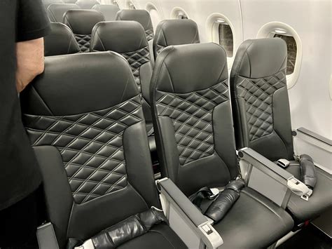 A Cheap Fare, Stiff Seat & High Fees: Our Frontier Airlines Review