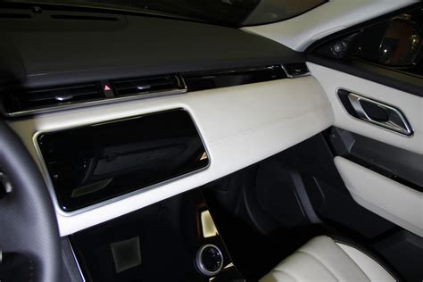 RANGE ROVER VELAR - JAVA CAR DESIGN