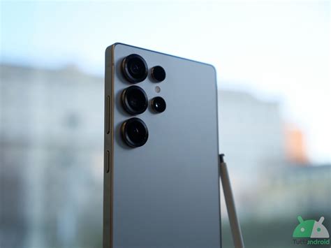 Samsung Galaxy S25 Ultra: DxOMark testa il comparto fotografico