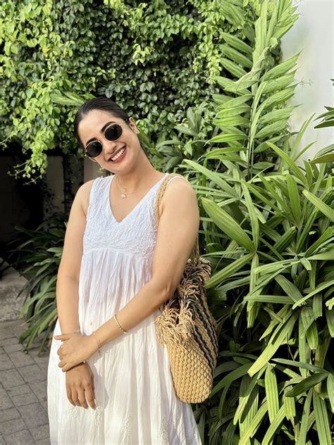 Sleeveless Aliya Cut Dress – Pallavi by Naveena