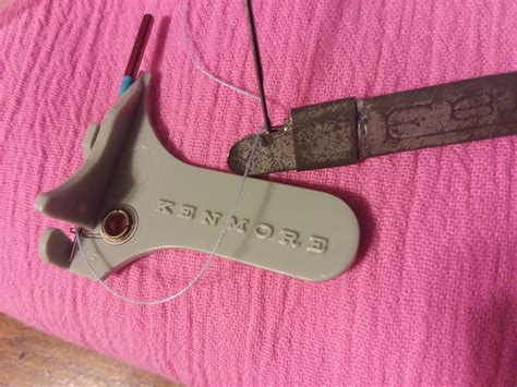 How to Use Needle Threader 的图像结果