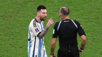 FIFA World Cup 2022: Lionel Messi slams referee after Argentina beat ...