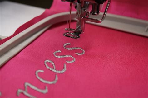 How to Embroider Using a Computer 的图像结果