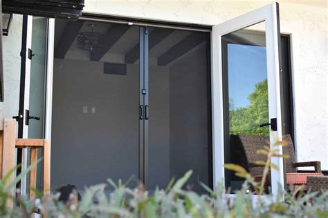 Retractable vs. Traditional Screen Doors: Finding the Perfect Fit for Your Home - Screen Savers Plus