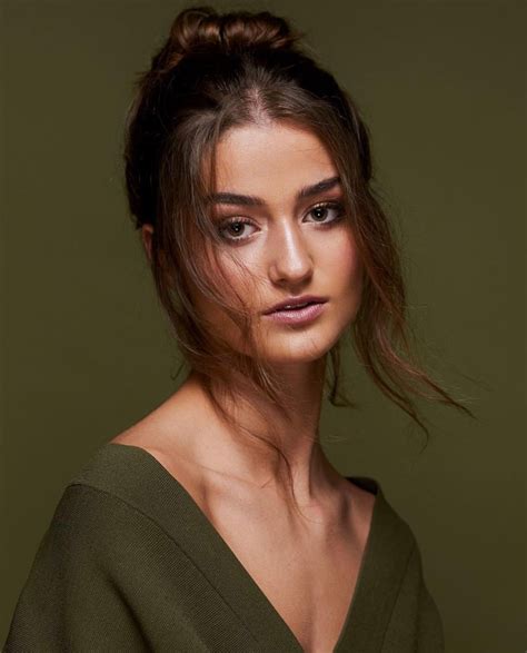 Anya Model 的图像结果