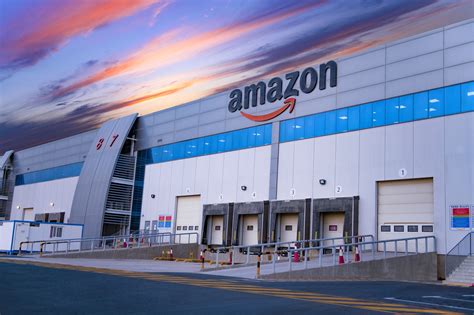Amazon México inaugura el centro de distribución más grande de AL ...