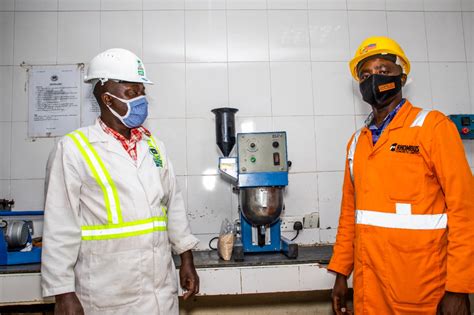 Concrete Lab Testing 的图像结果