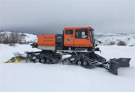 Model 2000 Trail Boss Sno-Cat® - Tucker Sno-Cat®