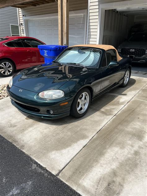 New to the Miata world 🏽 : r/Miata