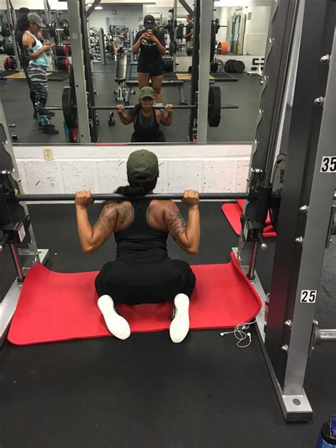 glute workout smith machine