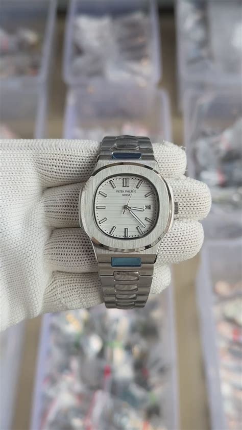 Pat/ek Phili/ppe Nautilus Quartz