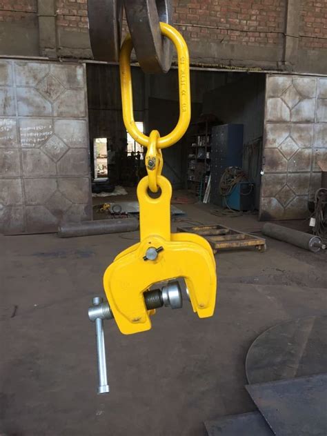 Plate Screw Clamp - Durable Industrial Tool at an Attractive Price