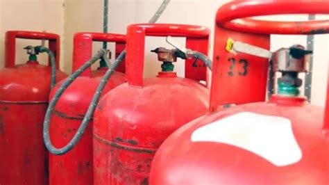 LPG cylinders worth Rs 67 lakh seized in crackdown on illegal storage ...