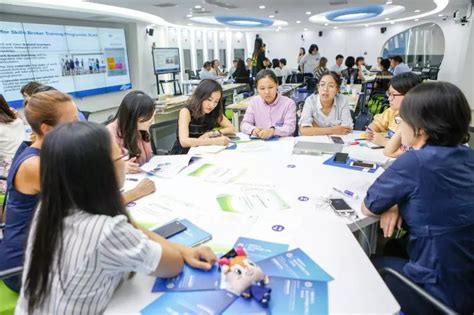 上海商业会计学校打造“技能经纪人”工作坊，推动职教校企合作驶入新轨道_企业