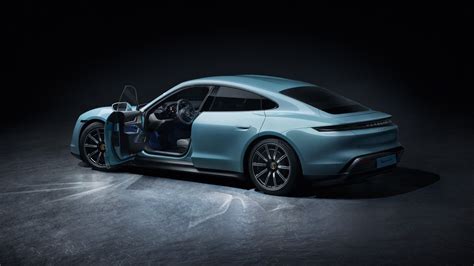 2020 Porsche Taycan 4S reaches dealers with EPA-estimated range of 203 miles