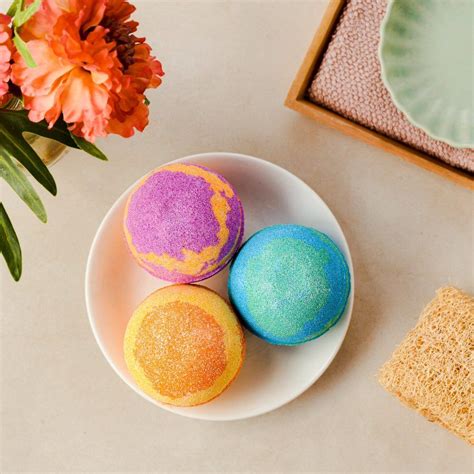 What are bath bombs and the best ones to buy in India