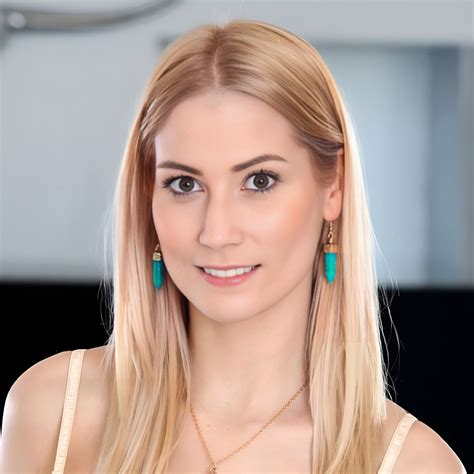 Sharon White (Actress) Wiki, Bio, Age, Height, Photos, Ethnicity & More | Sharon white, Glamour ...