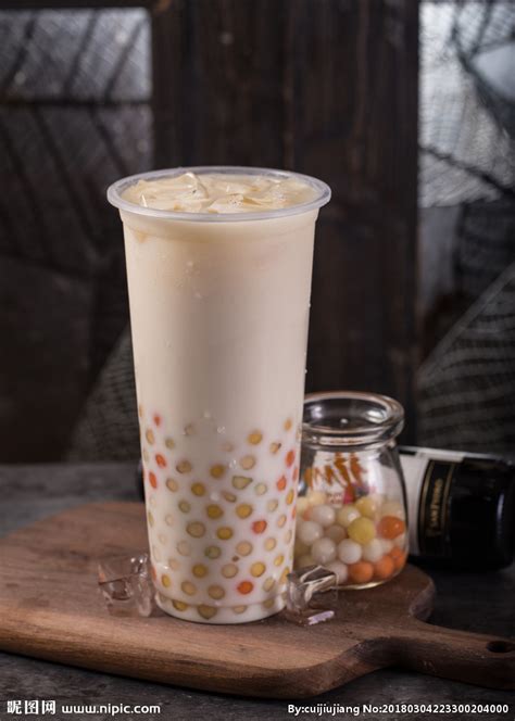自制珍珠奶茶做法，用红茶包加牛奶加炼乳的做法最简单好喝