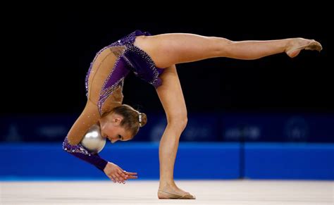 Commonwealth Games 2014: Rhythmic gymnastics, day two | The Standard ...