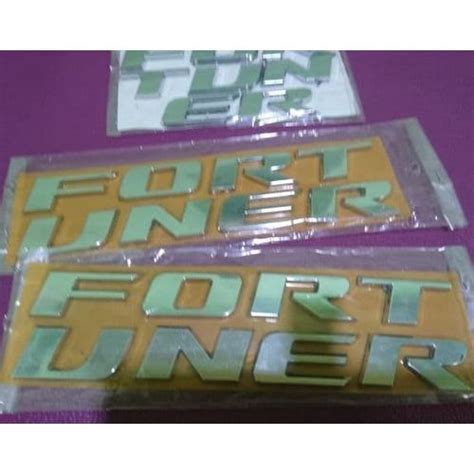 Jual EMBLEM LOGO / HURUF / ANGKA / MERK - FORTUNER (PISAH) - Kota ...