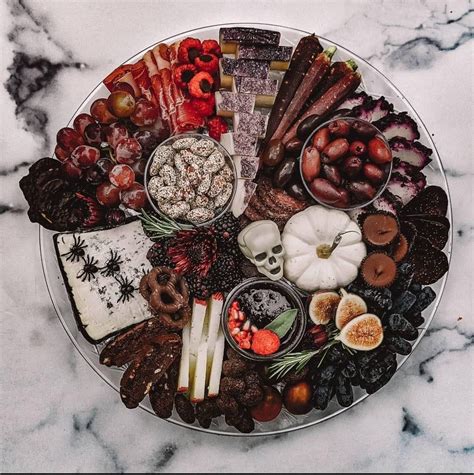 Charbooterie spooky charcuterie board for halloween – Artofit