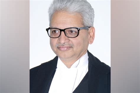 Chief Justice resumes work after fighting COVID