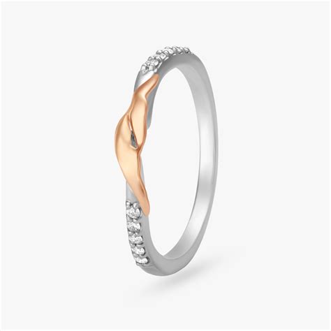 Wonderful Diamond Ring in Platinum