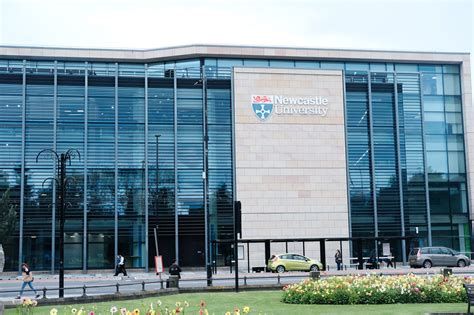 Education vs. Employment: Overcoming the Divide | Career Horizons: New Challenges, New Opportunities