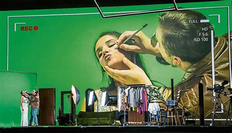 El Liceu da una bofetada a los malos tiempos con la divertida ‘Don ...