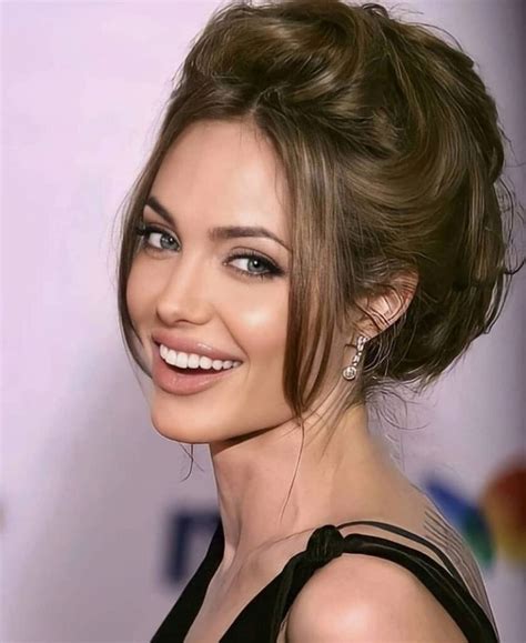 [Photos] Happy 46th Birthday, Beautiful Iconic Angelina Jolie - Life Hyme