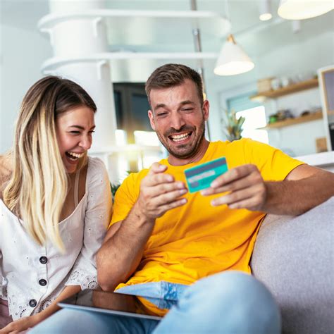 What Is a Credit Limit? Definition and How to Calculate It