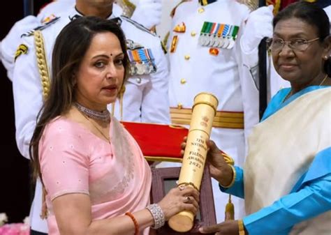Hema Malini Felt Dharmendra Presence While Accepting Posthumous Padma ...