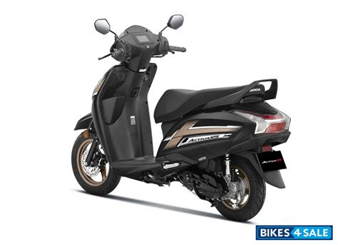 Honda Activa 125 25th Anniversary Edition price, specs, mileage ...