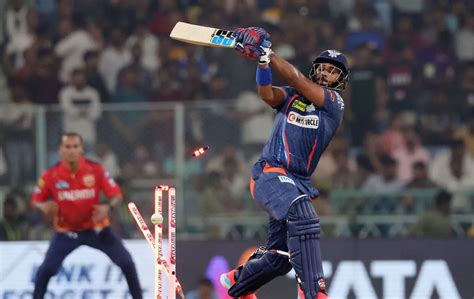 [Watch] Nicholas Pooran furious with himself after being bowled by ...