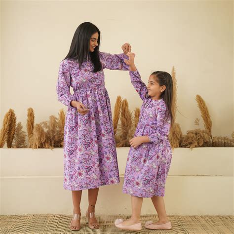 'Lavender Meadow' Mom and Daughter Cotton Dresses – Fashiana