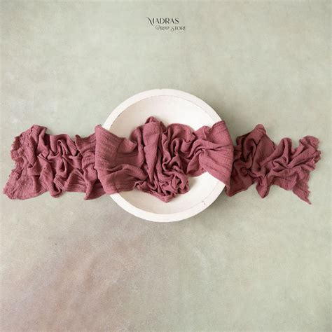 Double Length Cheesy Wrap | 300 cm long – Madras Prop Store