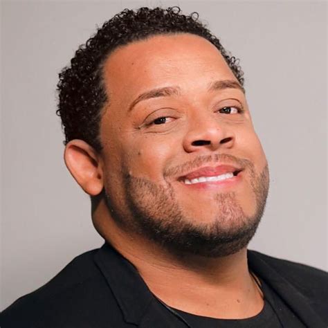 TUA FACE (EN ESPAÑOL) - Rodrigo Mozart - LETRAS.COM