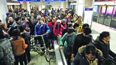 南京地铁铁轨隆起 周一早高峰前将恢复正常(图)-搜狐新闻