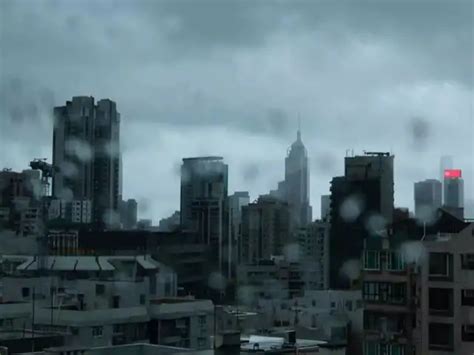 Precautions in low-lying areas - Hong Kong trading suspended due to ...