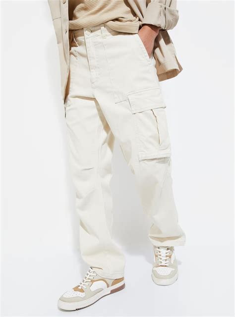 Buy URB_N Men Relaxed Fit Cargo Trousers Online at just Rs. 1699.0 ...