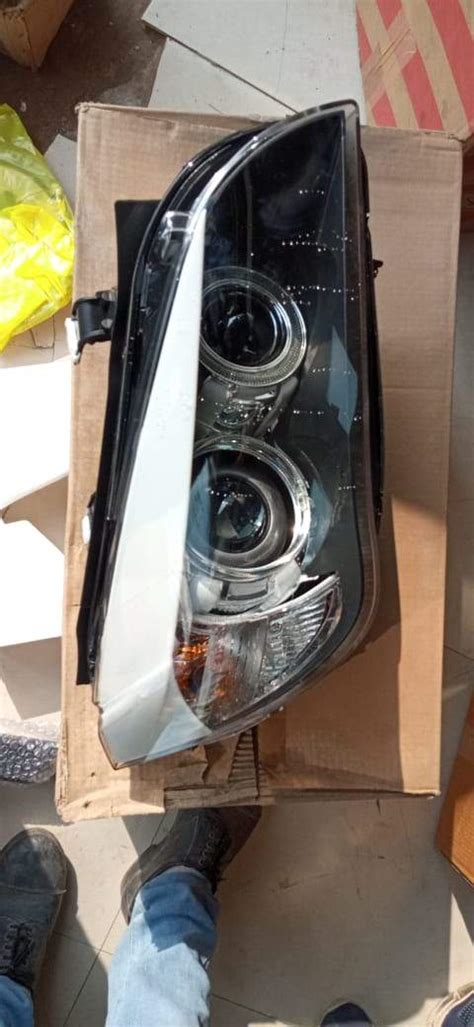Head Lamp BMW X1 Right ( Blaster One) FLBX – CarTrends