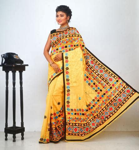 Dhakai Jamdani Saree and its vast range – Dailybuyys