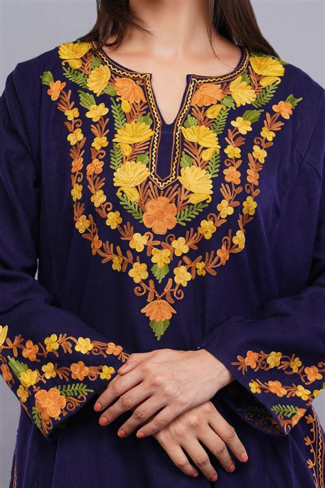 Buy Kashmiri Pheran Online | Best Collection of Kashmiri Dresses