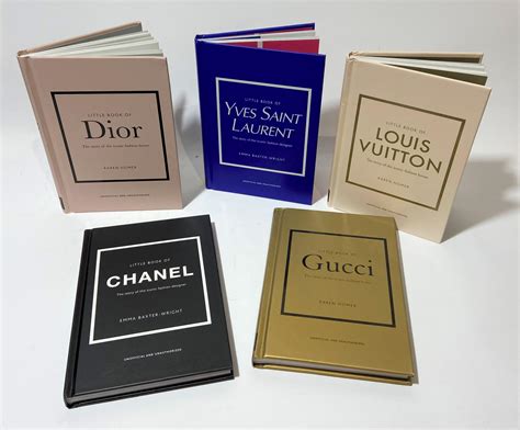 Lot - The Little Book of Chanel, Gucci, Yves Saint Laurent, Dior, Louis ...
