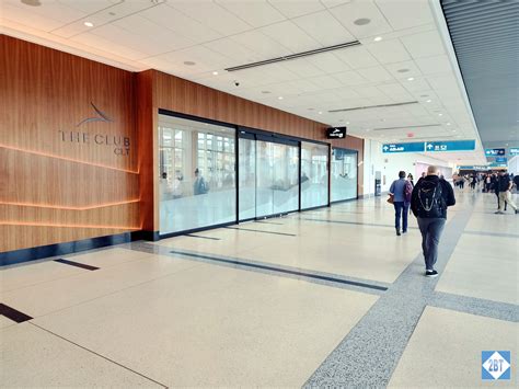 Lounge Review: The Club CLT and Centurion Lounge Charlotte Airport | 2B ...