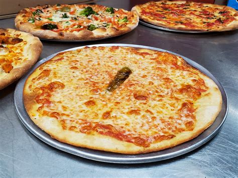 Heights Pizza Company Darien, CT