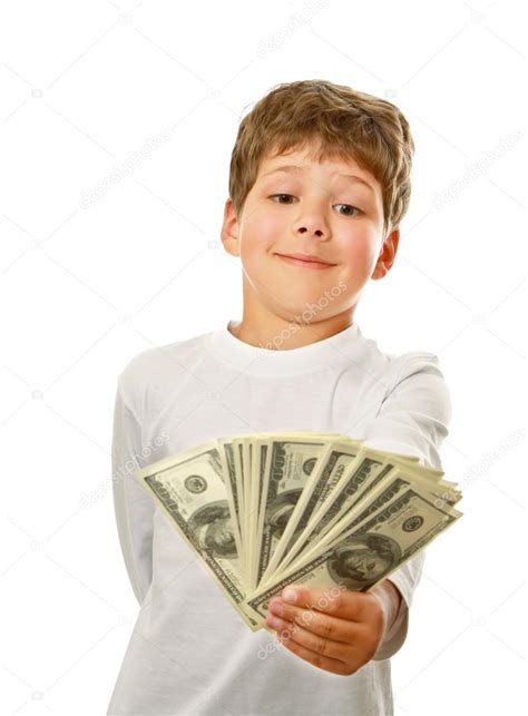 小男孩举着钱给女生,男孩用钱收买女生玩 - 伤感说说吧
