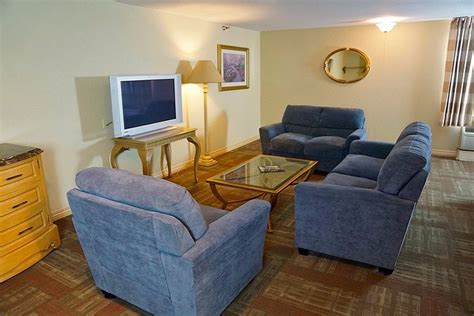 RAILROAD PASS HOTEL AND CASINO RAMADA BY WYNDHAM (Henderson) - Hotel ...